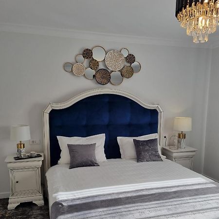 Tesa Boutique Hotel Targu Neamt Ngoại thất bức ảnh