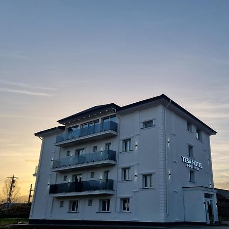 Tesa Boutique Hotel Targu Neamt Ngoại thất bức ảnh