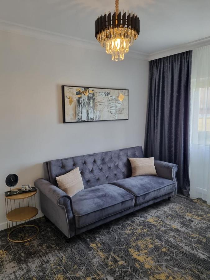 Tesa Boutique Hotel Targu Neamt Ngoại thất bức ảnh