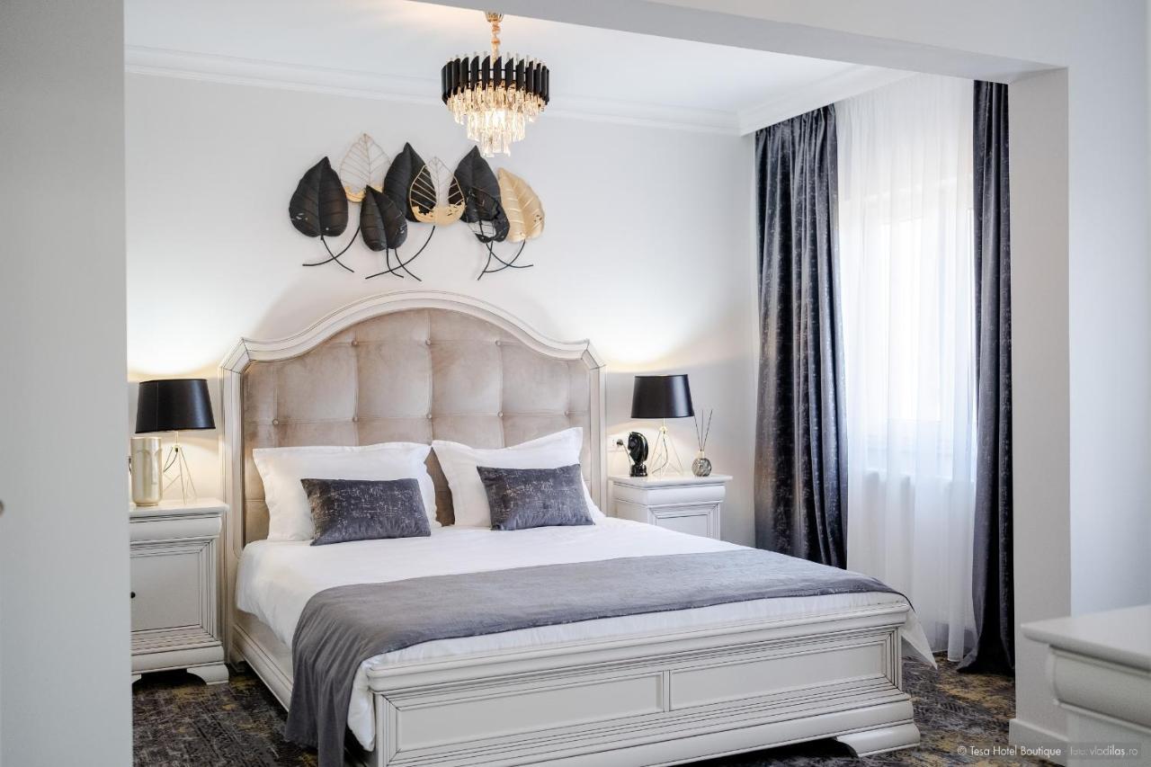 Tesa Boutique Hotel Targu Neamt Ngoại thất bức ảnh