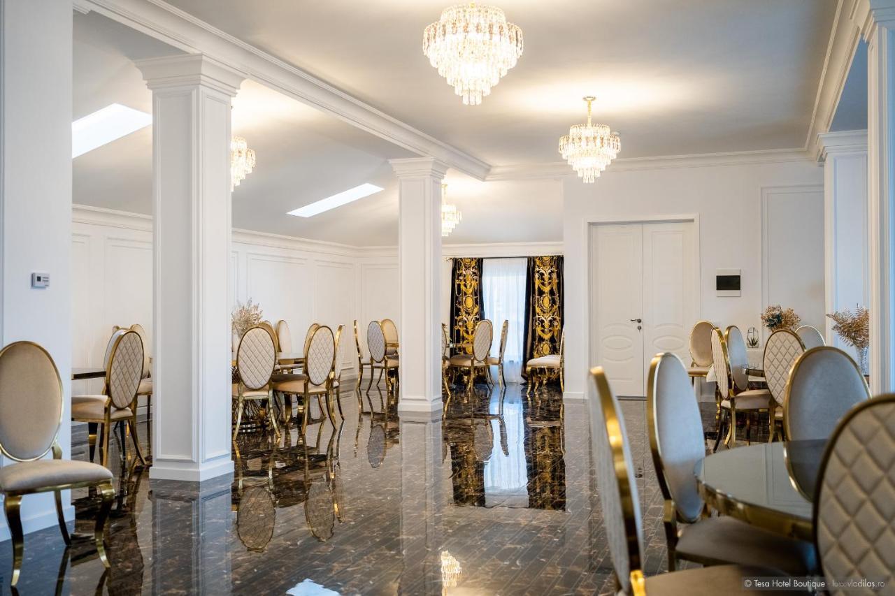 Tesa Boutique Hotel Targu Neamt Ngoại thất bức ảnh