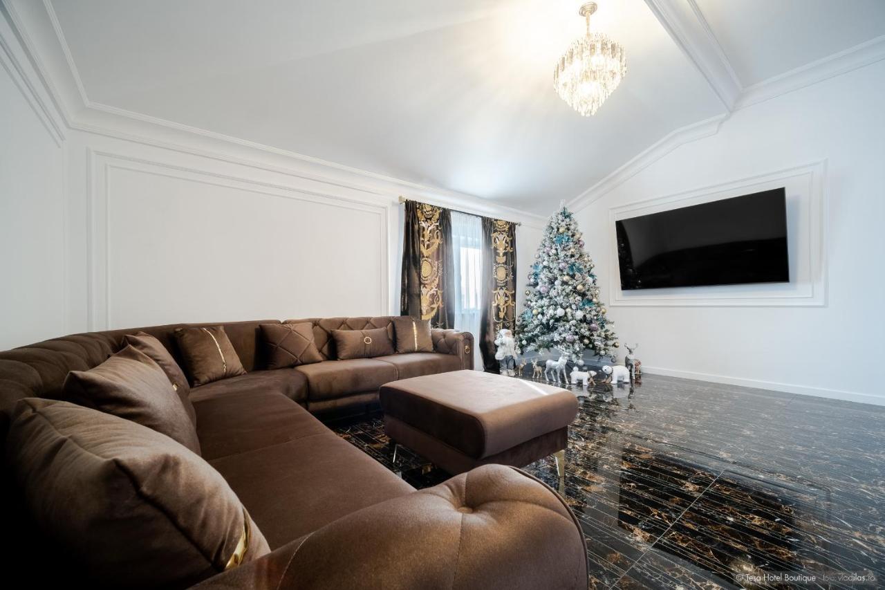 Tesa Boutique Hotel Targu Neamt Ngoại thất bức ảnh
